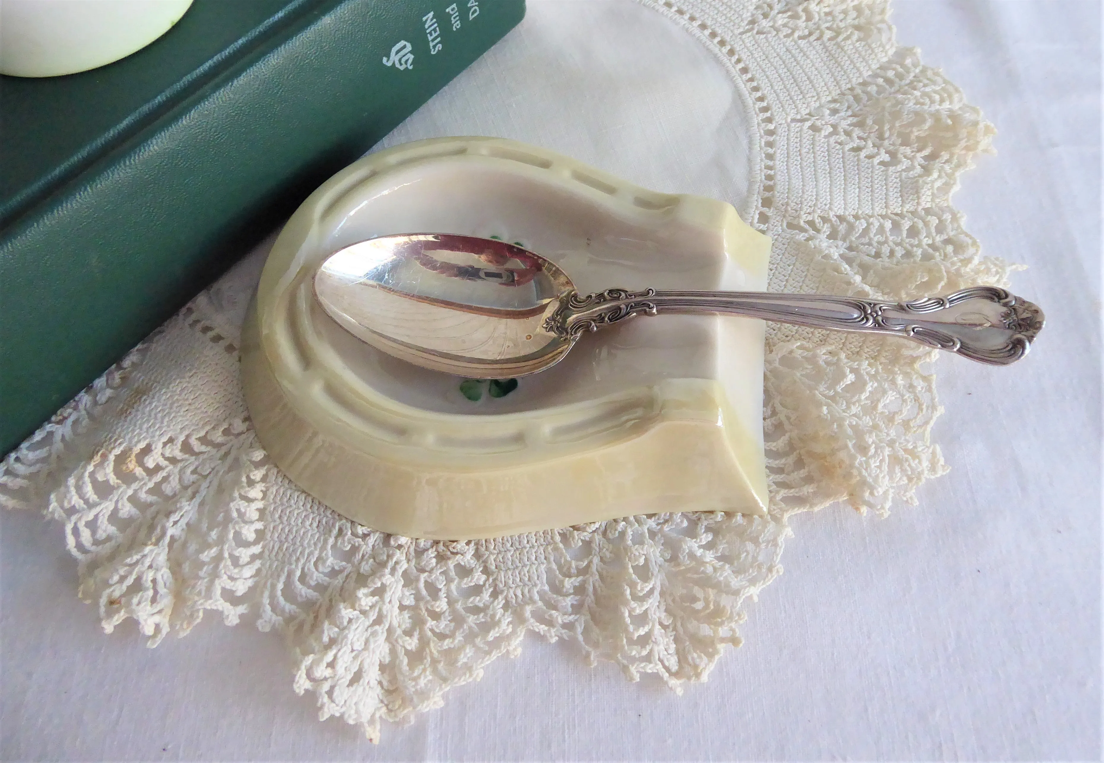 Belleek Shamrock Lucky Horseshoe Spoon Rest 1970s Luster Hand Painted Horses Hoof