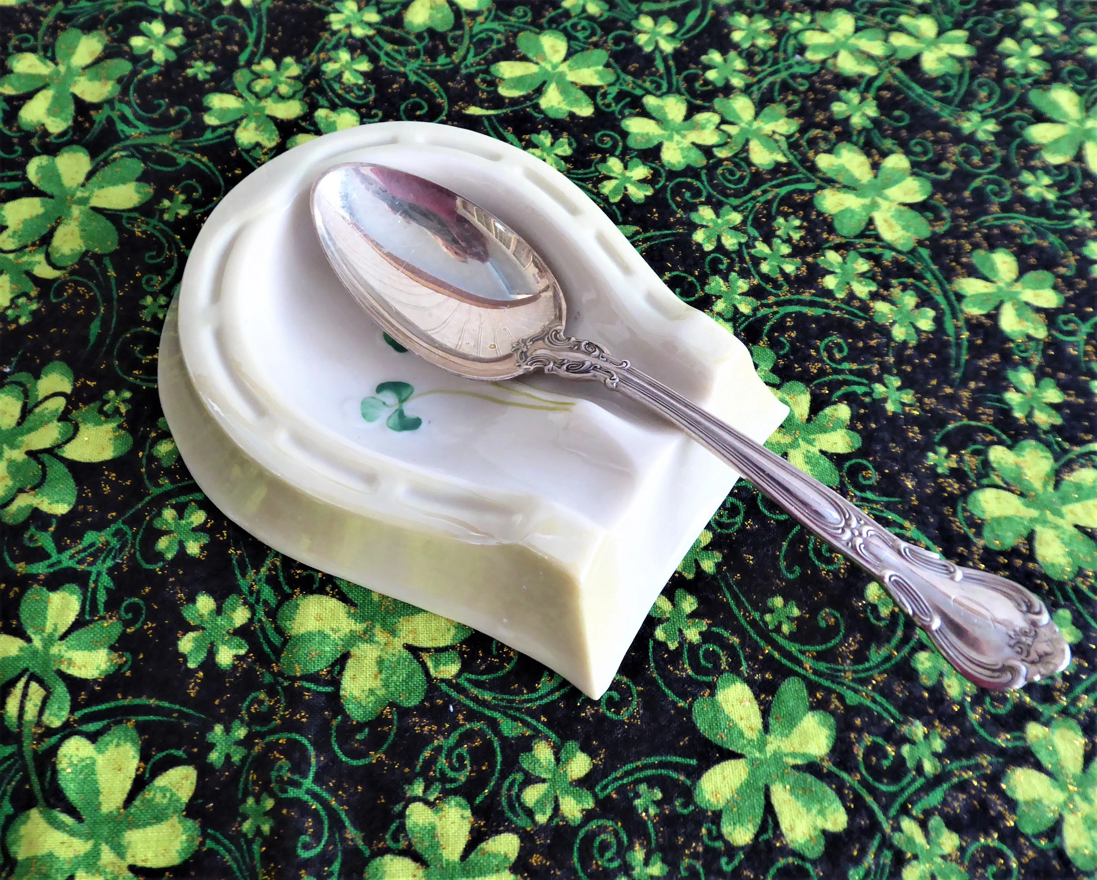 Belleek Shamrock Lucky Horseshoe Spoon Rest 1970s Luster Hand Painted Horses Hoof
