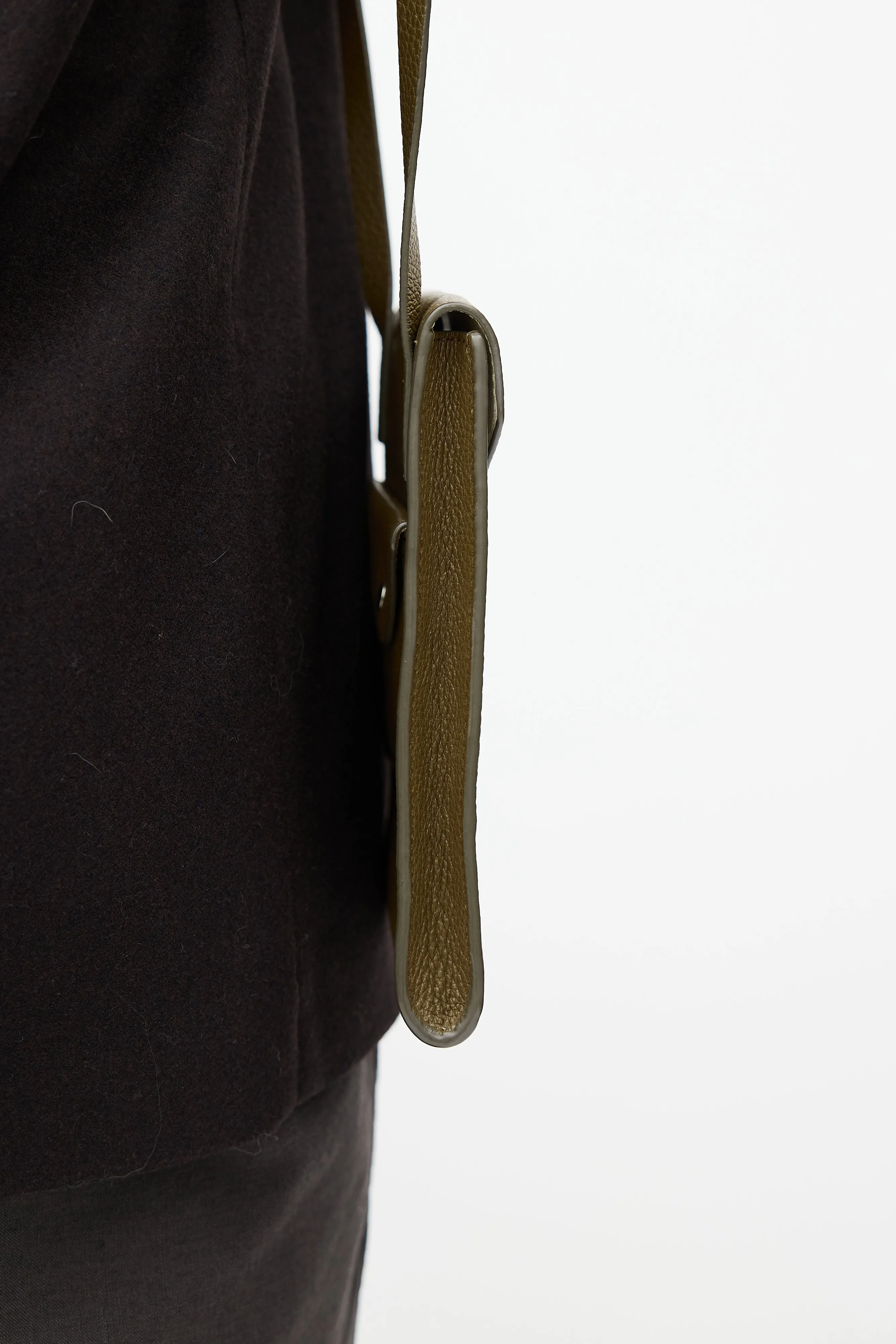 Brown Enveloppe With Strap Leather Pouch