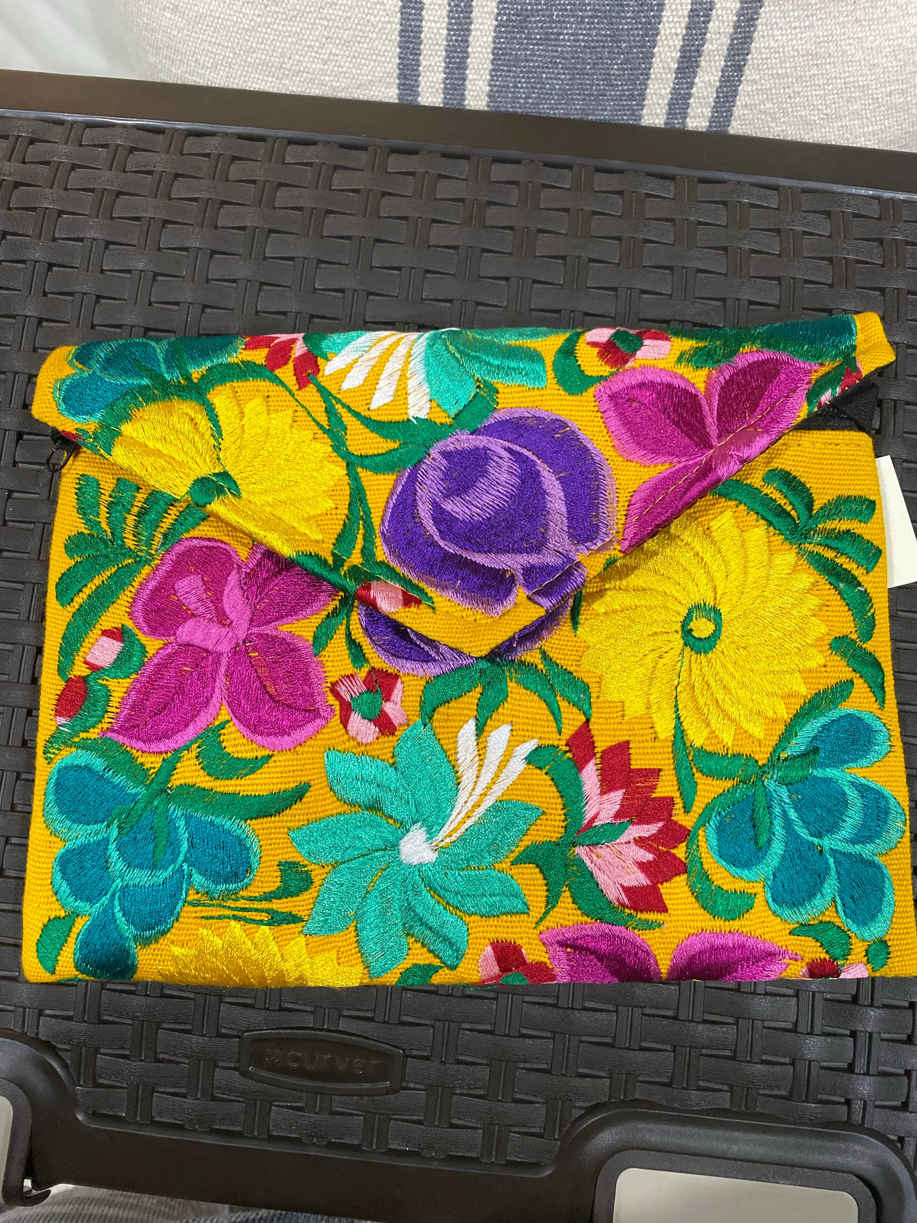 Fiesta Clutch Medium