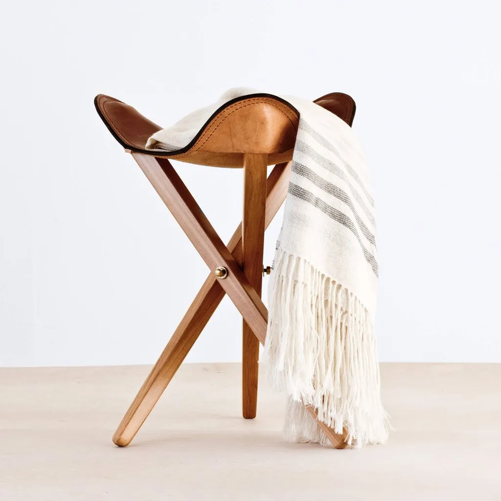 POLO LEATHER FOLDABLE CAMP STOOL
