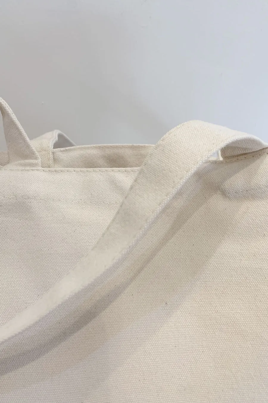 "Never Look Back" Tote Bag
