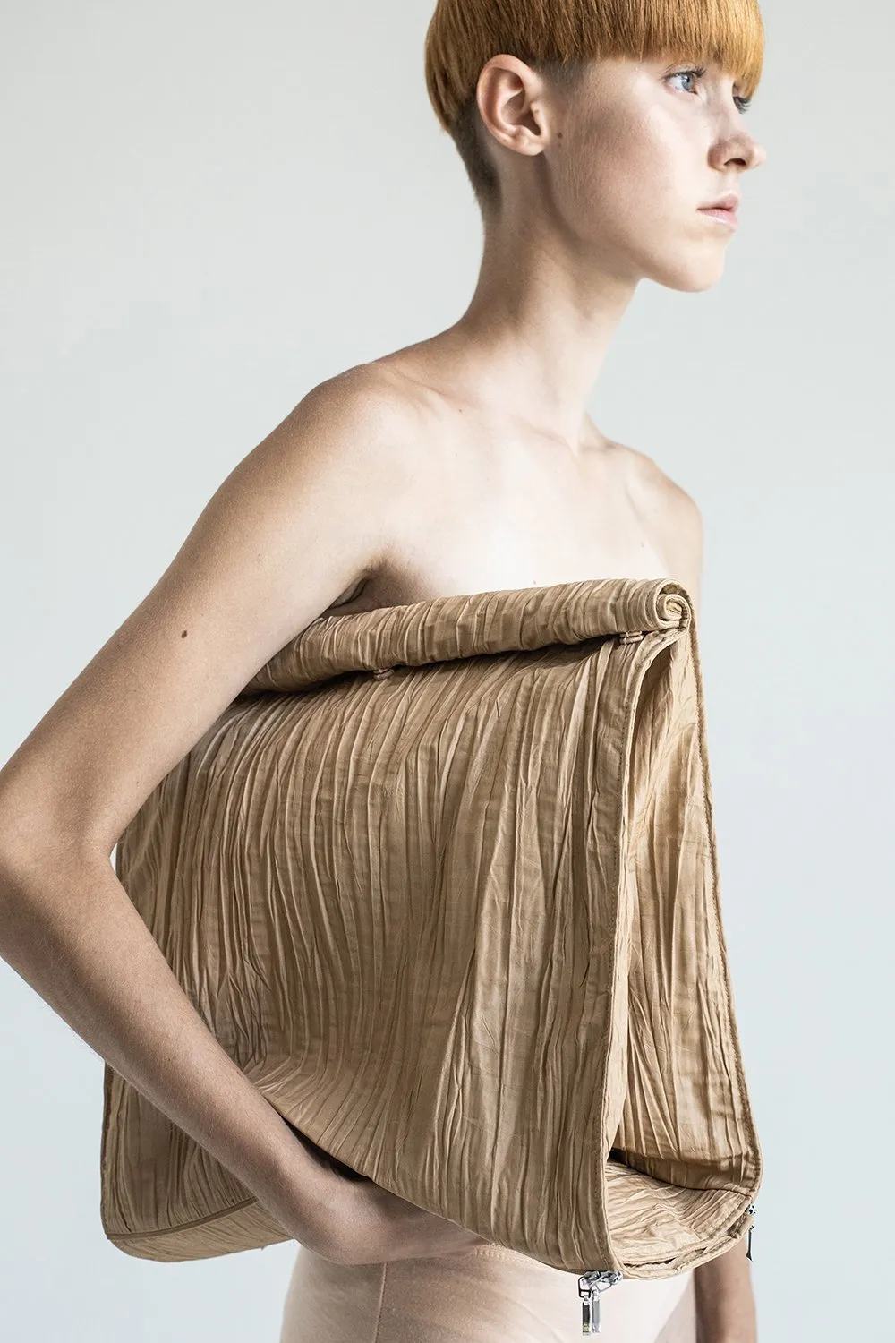 TAKEAWAY 2-way Transforming Piece: Shorts/Bag